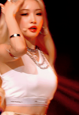 dazzlingkai:(190705) chungha ⊹ snapping