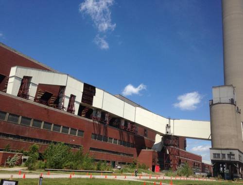 <p>Today was perdy, now it just smells funny. #techlife #toronto #thehearn #soundgirl #thingsandstuff (at Hearn Generating Station)</p>
