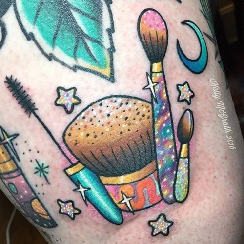 kellymcgrathart:  Thanks Mariessa! 🌙 (at Blood Moon Gallery)