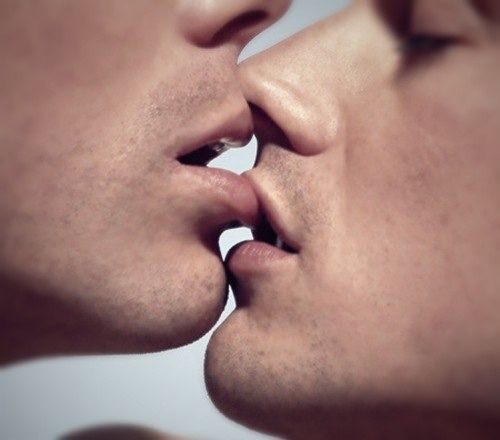 mrwilldude: Sensuous touch 