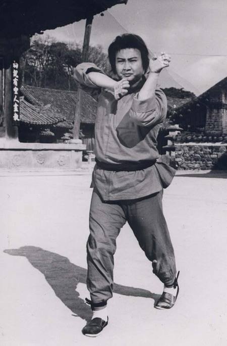 gutsanduppercuts:  Then and now: Jet Li, Jackie Chan, Sammo Hung, Yuen Biao and Donnie