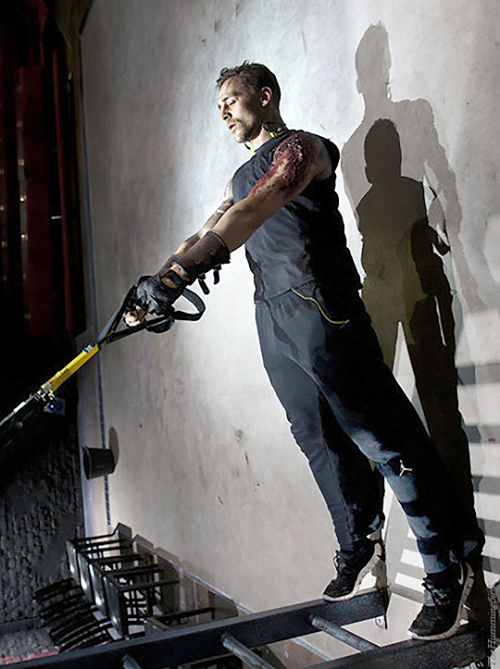 Tom Hiddleston prepares for Coriolanus at the Donmar Warehouse, 2014