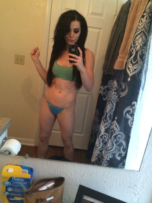 bassrx: This weeks’ WWE Paige nudes