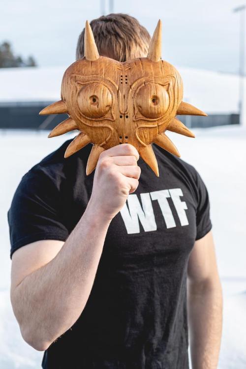 gamercrunch:Carved Majora’s Mask out of wood! via reddit