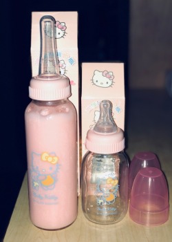 annie-da-pooh:So in love wif my bottles Adult nipple from @onesiesdownunder