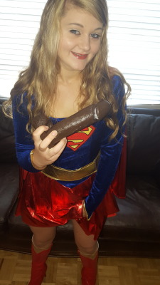 whitneywisconsin:  Super girl issue #3To be continued ,,, 