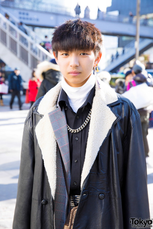 16-year-old Japanese students Sagumo and Mahiro on the street in Harajuku wearing mostly monochrome 