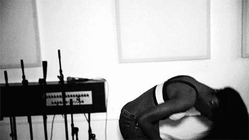 milikkashad:  Azealia Banks.   this video was hair porn. lol