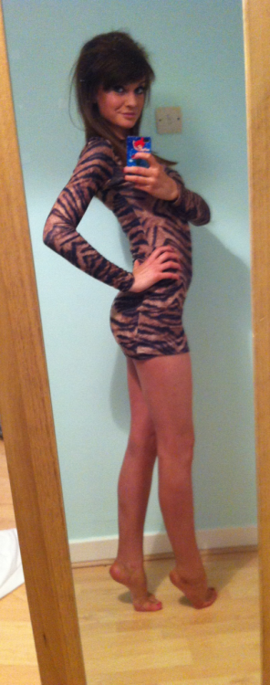 stephen1161:  sinagirl:  baby1173:  I loved this dress!   WOW 😲 sexy cute  Sweet