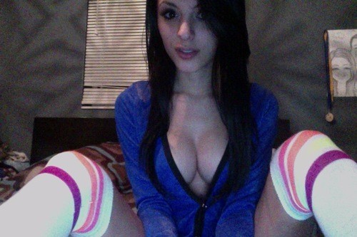 Lover Girl Name: Jennifer Images: 18 Looking: Men Free Sign-up: Yes.