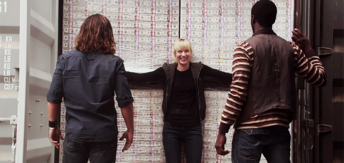 paigemichalchuk:LEVERAGE REWATCH  ━━ S1 E2 “THE HOMECOMING JOB”“the world doesn’t work this way.