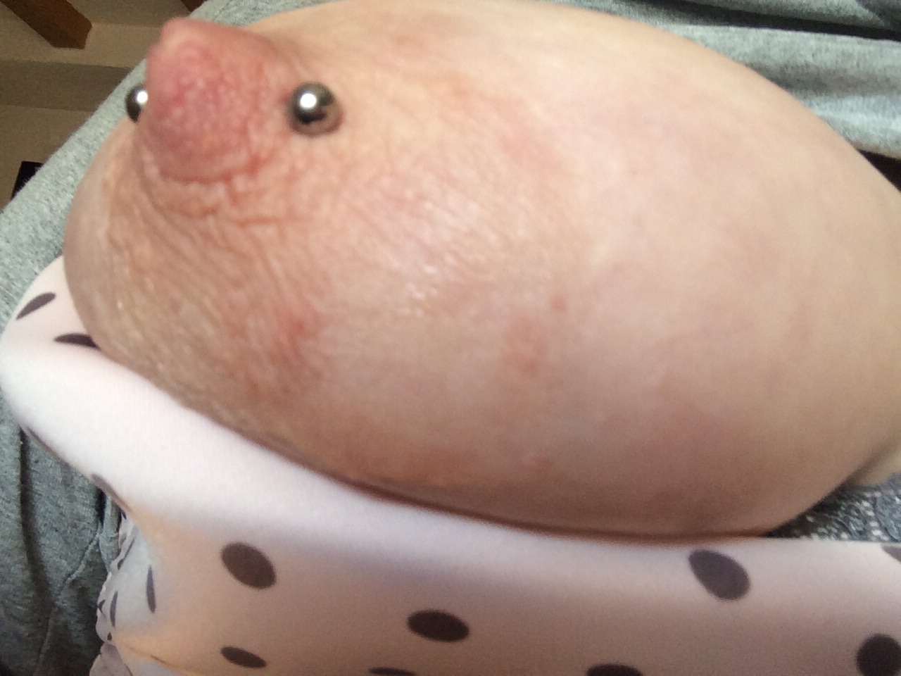 naturalass:  creadence:  Status 7.10💋 Mein Herr erzählte mir heute, das er sich