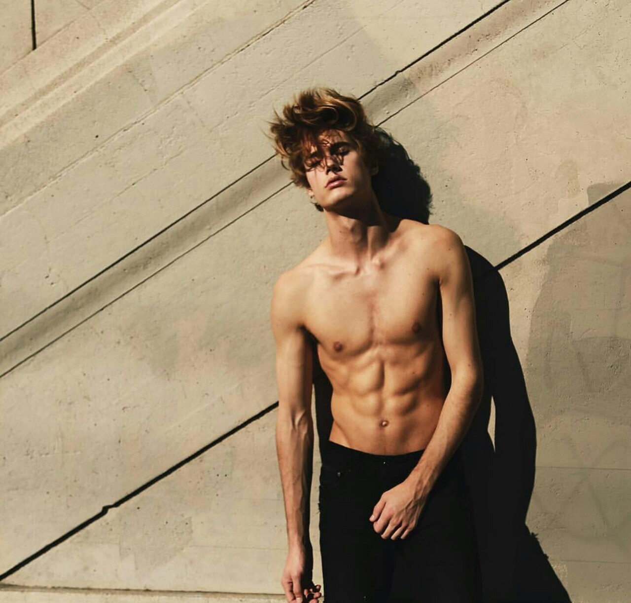 boytrappedinthcloset:  Neels Visser is the sexiest 17 year old I’ve ever seen he