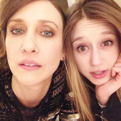 taissabrfarmiga: tfarm7: Waitin’ on that room service.