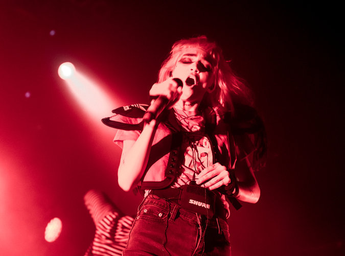 loveyouclaire:    Grimes @ Terminal 5. Manhattan, New York. November 16, 2015  Photo