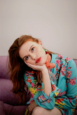 Holland Roden - Page 2 Tumblr_oyrg5yBwA31qj6bp2o3_r1_250