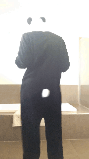 wxndrously:  I got bored so I decided to dance 