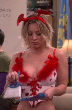 im-turned-on-by-kaley-cuoco:  Kaley Cuoco