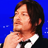 iheartnorman:   Norman’s chin rub (◕‿◕✿) 