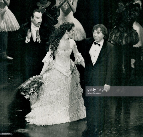 operafantomet: “CANADA - SEPTEMBER 20, 1989: Phantom Colm Wilkinson; left; co-star Rebecca Caine and