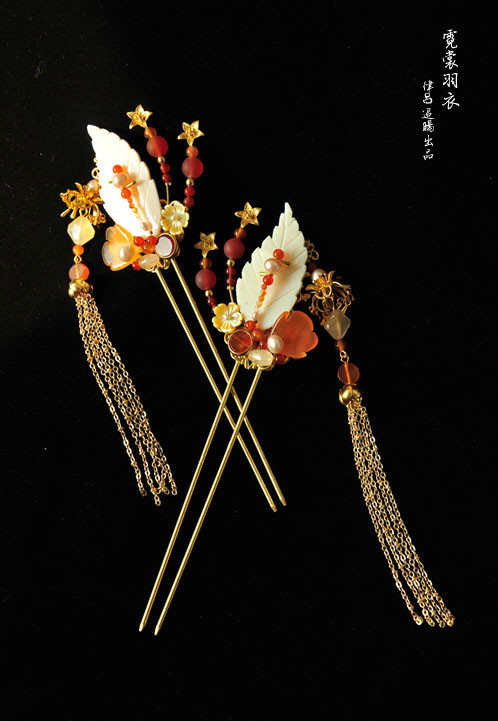 ziseviolet:Handmade Chinese Necklaces and Hair Ornaments by 律吕迢暘, Part 2.  (Pt. 1)