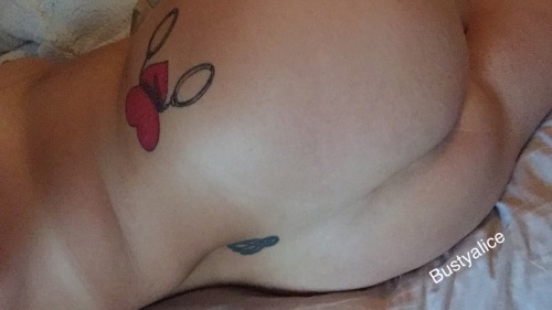 bustyalice: Happy hump day y'all