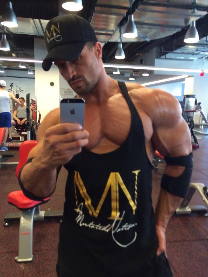 muscle-addicted:  János Csuhai