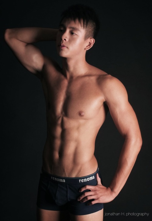 hotsingaporeboys:  Ho Zheng Yong by Jonathan Hong 