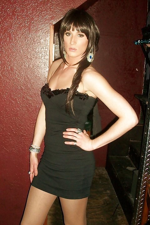 funkyfiona:  The Classic “Fuck Me” Pump - You need this - http://amzn.to/1JIFIiE