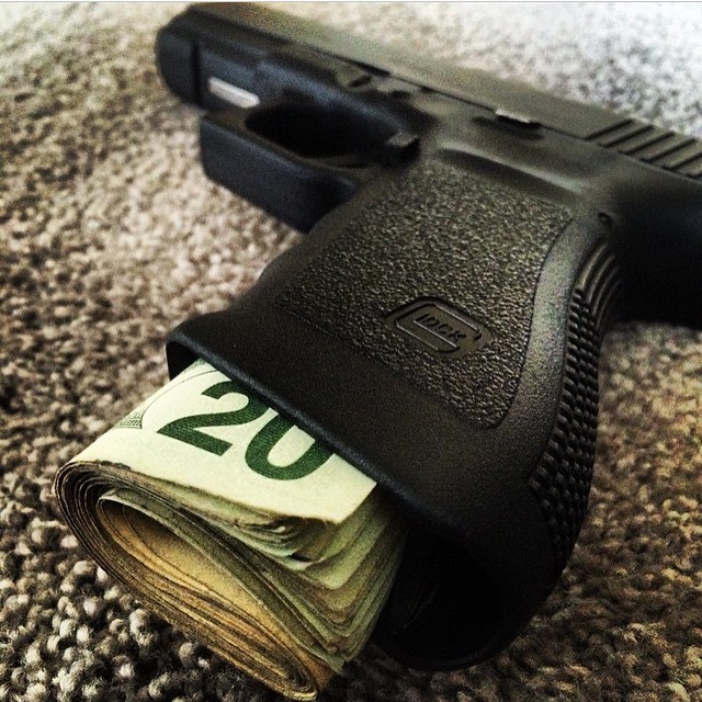 buttcheekpalmkang:  Money Clip.
