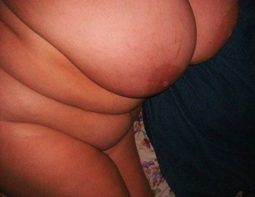mylonelybreasts:  TOTAL LUST *streak is from fake tan stuff