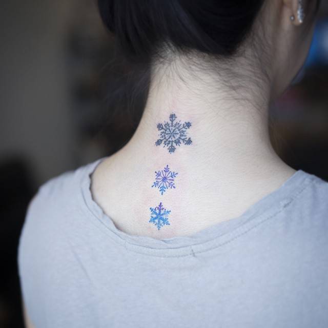 Royal Clover Snowflake Back tattoo - Best Tattoo Ideas Gallery