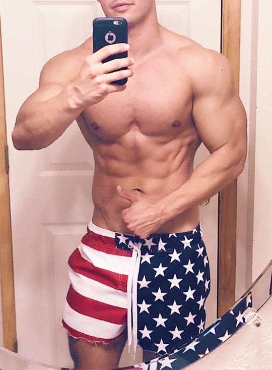 manrumpsxxx:  Follow Me For The Sexiest Rumps On Tumblr.  20k+ followers