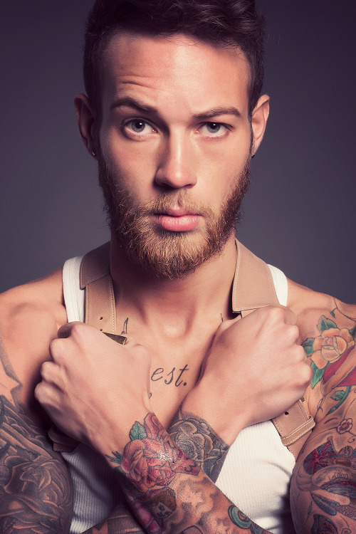 euphoricfixation:  Billy Huxley by Maciek.