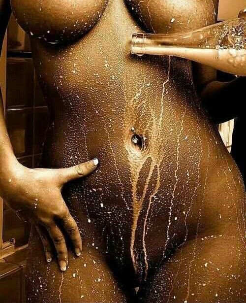 faemahadia:  superblack-world:     Who doesn’t like bubbly? 