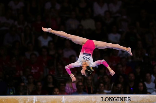 agathacrispies: Li Shijia on Balance Beam during Day 2 of Event Finals (Source: Getty)