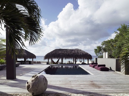 interiordesignmagazine: Meet the designer, Piet Boon, behind this indoor-outdoor residence on the is