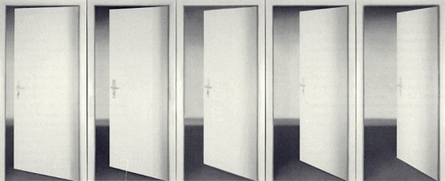 miss-catastrofes-naturales:  Gerhard Richter 5 Doors (1967) 