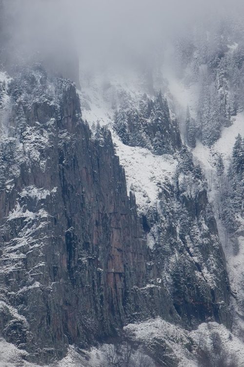 Frakto, the northernmost mountain of Greece. Photo by Antonis Stoubas.