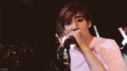 lms33-blog:  129/∞ gifs of Kevin Woo Come