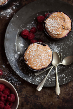 intensefoodcravings:  Raspberry Soufflé