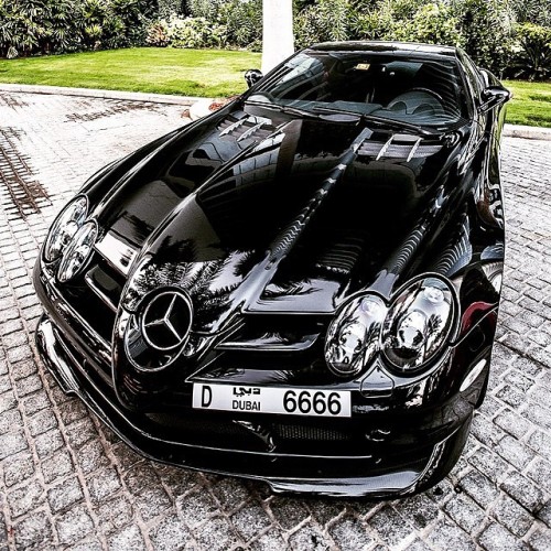 drivingbenzes:  Mercedes-Benz SLR McLaren 722s (Instagram @philipploehmann)