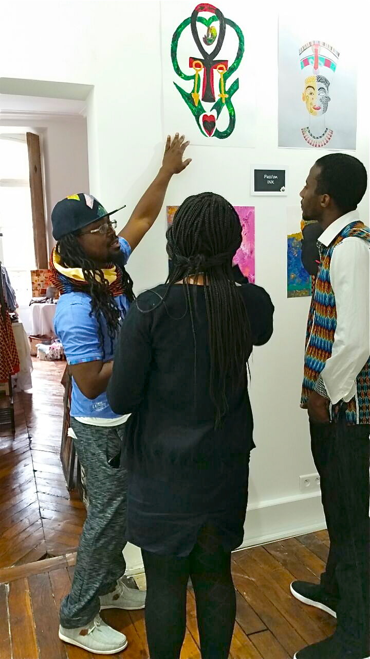 passions-ink:  I learned that there are a lot of Black People in Paris, France who