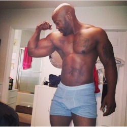 Nate Turner #Swole #blackmuscle #bodybuilding #muscle #muscleDADDY