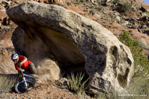 chirosangaku:  Darren Berrecloth and Global Epix - Pinkbike