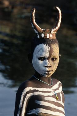 Natural Fashion from Ethiopia’s Omo Valley. Photographs by Hans Silvester