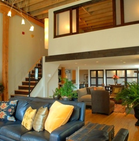 Chicago Loft-Style Living RoomDesign Of A Large Living Room In The Arts And Crafts Style With White Walls,