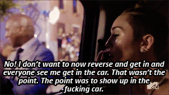 satanicswift:  me arriving to school  