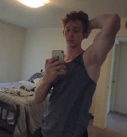 truealphadoms: he’s got an 8 in ginger