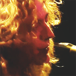 robplantsdick:Robert Plant sings “Going to California” at Earl’s Court, 1975. [x]